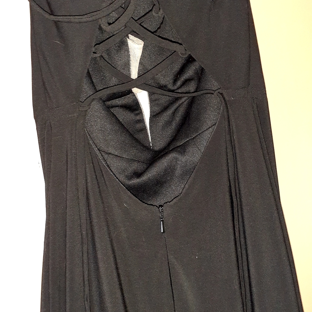 Formal gown - Picture 2 of 10